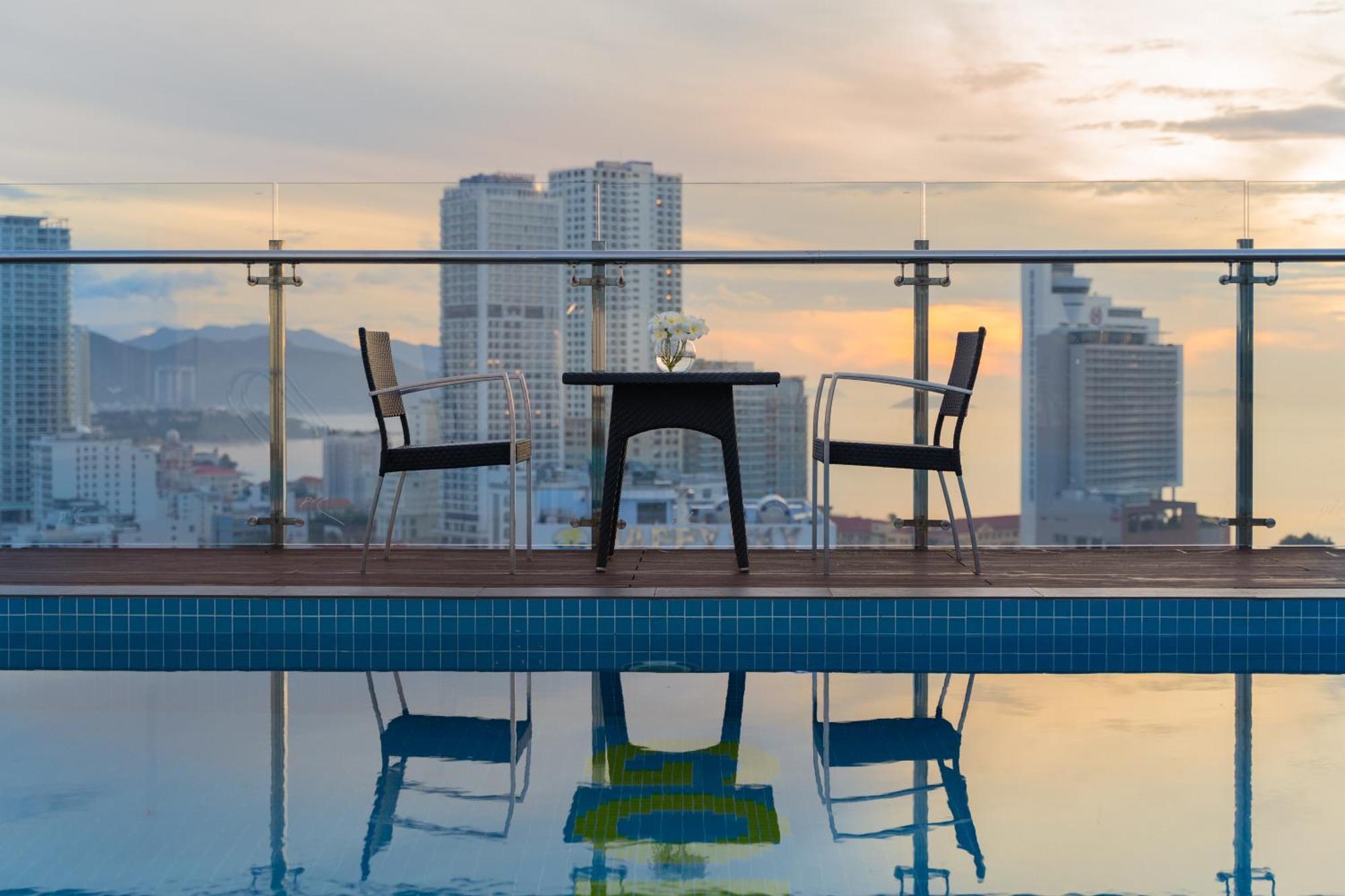 Goldcoast Hotel 芽庄 外观 照片