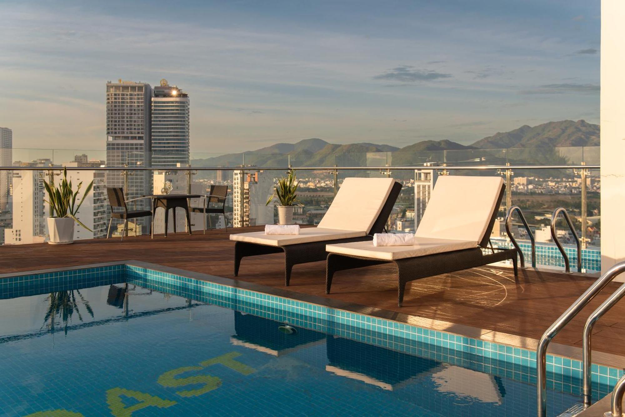 Goldcoast Hotel 芽庄 外观 照片